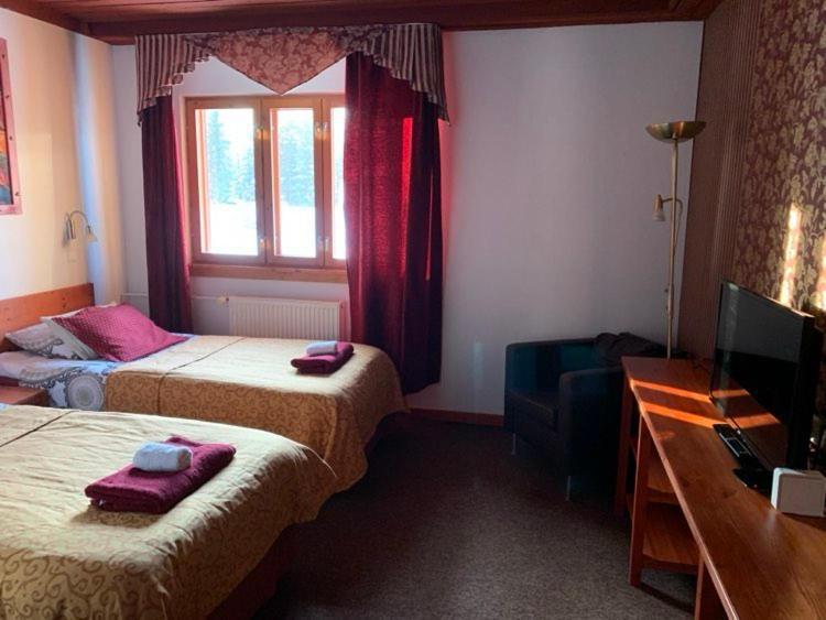 Linnamehe Puhkekeskus Kuiaru Exterior foto